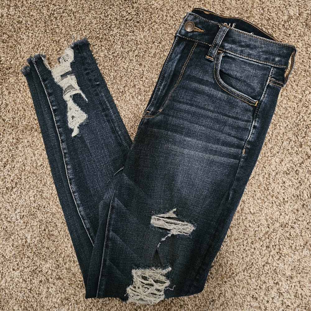 ****SOLD*****American Eagle Outfitters Super High Rise Jeans Size 8
